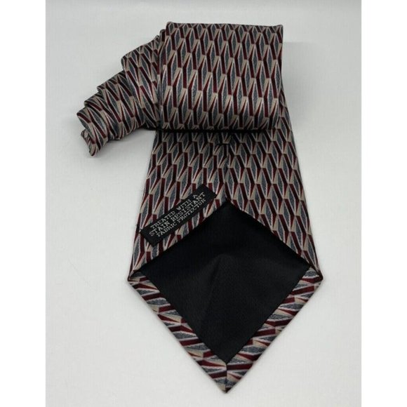 Resilio Tie 100% Silk Necktie Geometric Print Treated W/ Stain Resistant Fabric - Picture 6 of 10